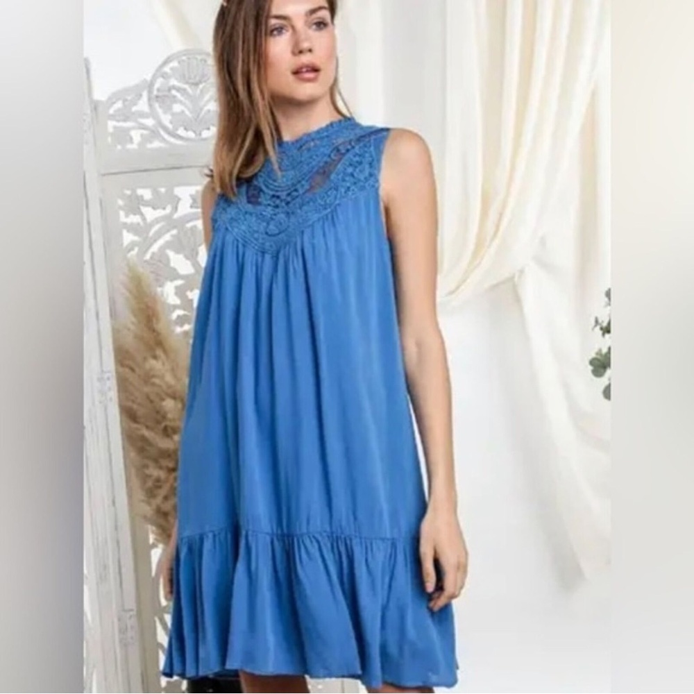 DAVI & DANI Blue Sleeveless Tiered Mini Dress - Size S - EUC